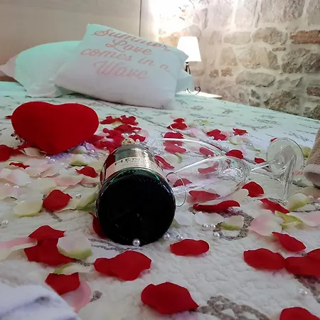 Nautica Stone House شقة *