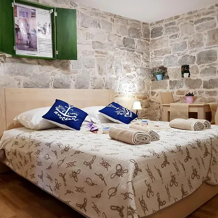 Villa Nautica Stone House * Split