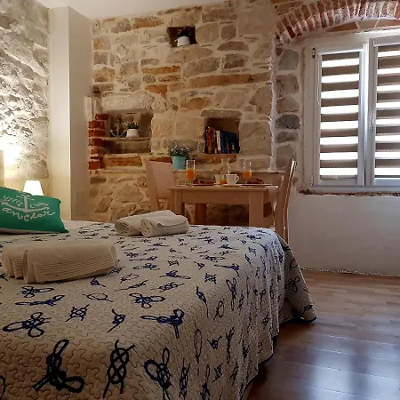 Апартаменты Nautica Stone House Сплит