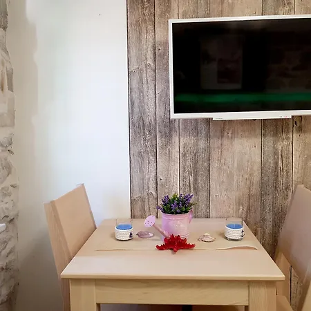 Nautica Stone House Apartament