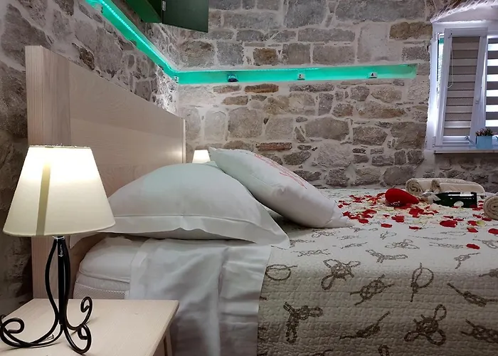 Nautica Stone House 스플리트