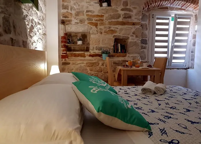 Nautica Stone House *