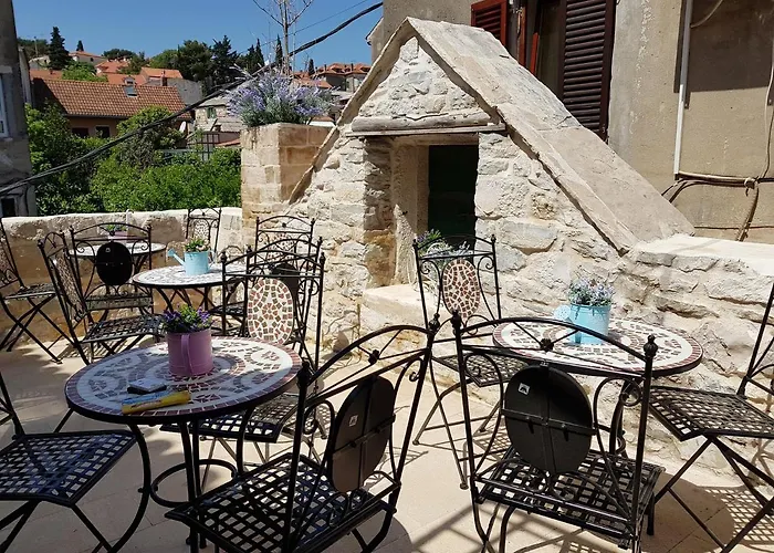 Nautica Stone House *