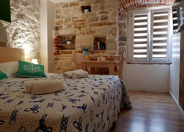 Apartment Villa Nautica Stone House Split