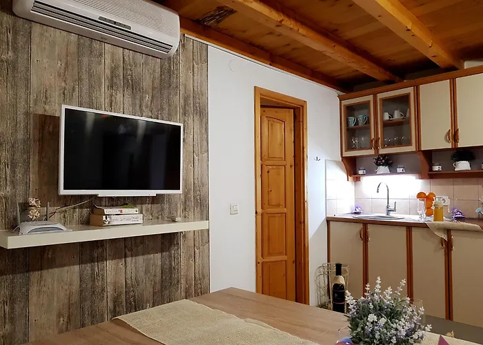 Apartment Villa Nautica Stone House Split